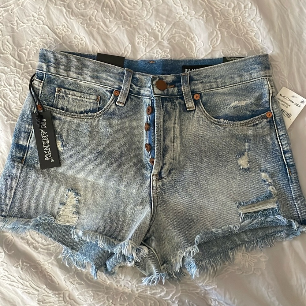 NWT BlankNJC shorts. Size 26